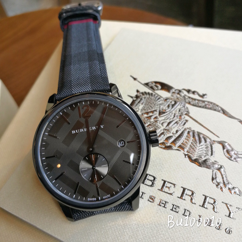 Burberry 41mm 56 (2)