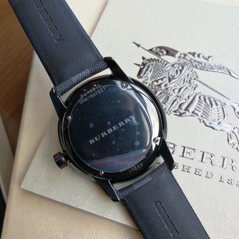 Burberry 41mm 56 (3)