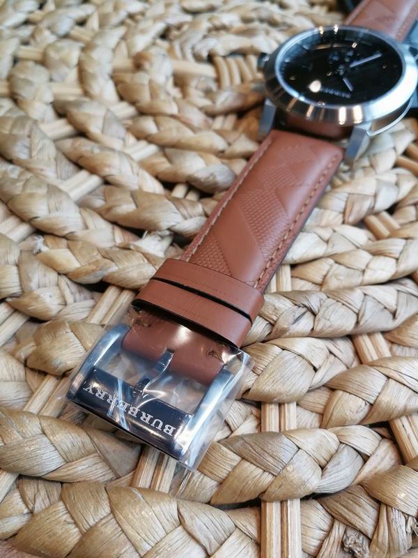 Burberry 42mm 58 (3)