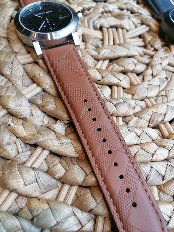 Burberry 42mm 58 (4)