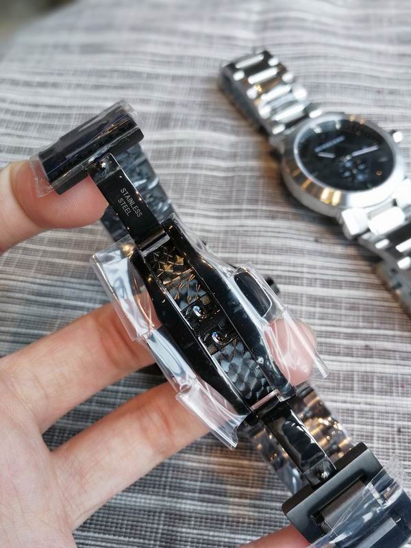 Burberry 42mm 59 (11)