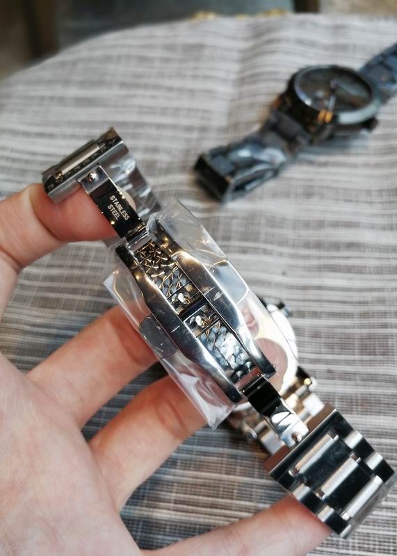 Burberry 42mm 59 (3)