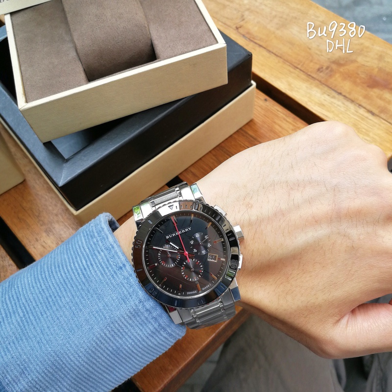 Burberry 43mm 61 (2)