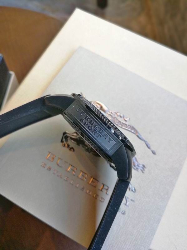 Burberry 45mm 63 (2)