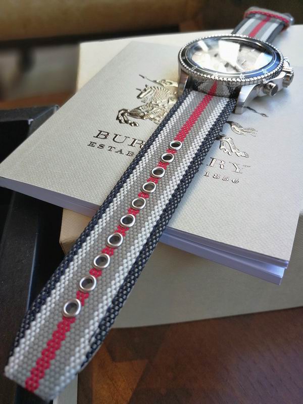 Burberry 45mm 64 (4)
