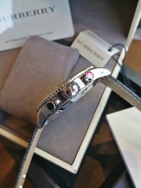 Burberry 45mm 64 (6)