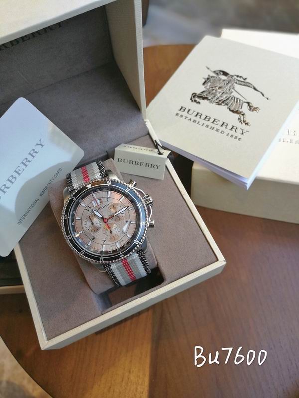 Burberry 45mm 64 (7)