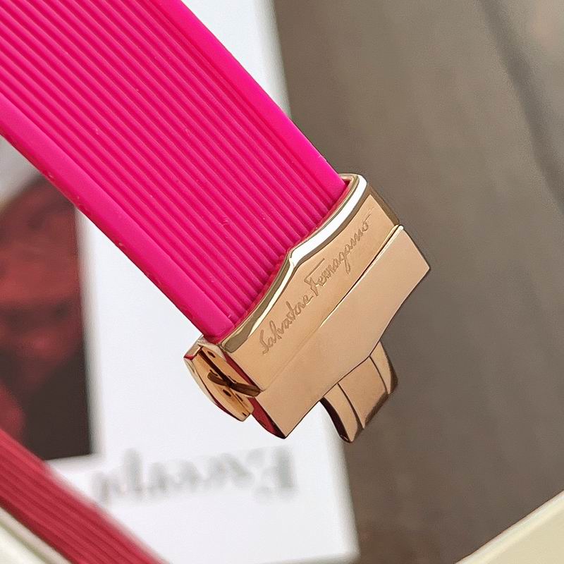 Ferragamo 40mm 48 (15)