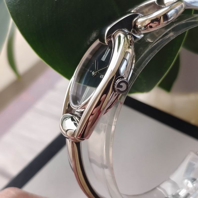 Gucci 28mm 34 (24)