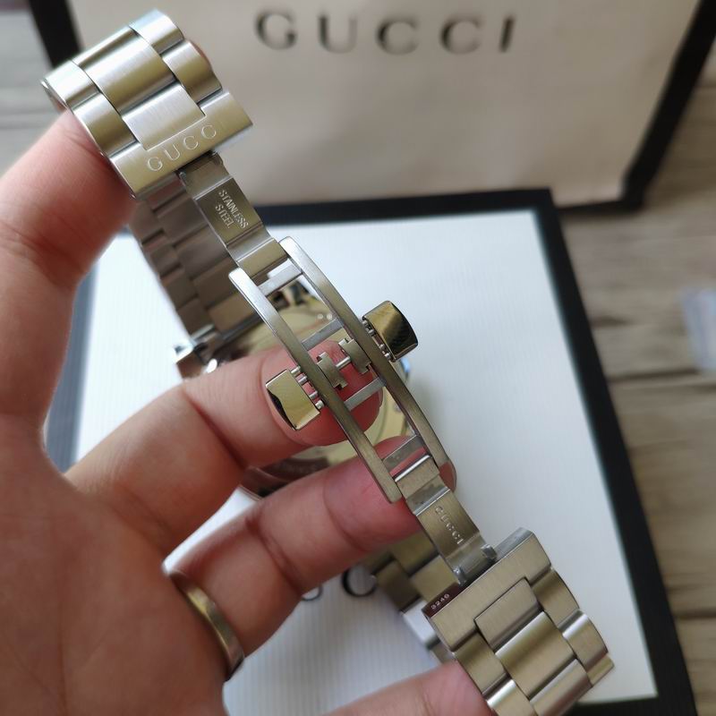 Gucci 40mm 27 (2)