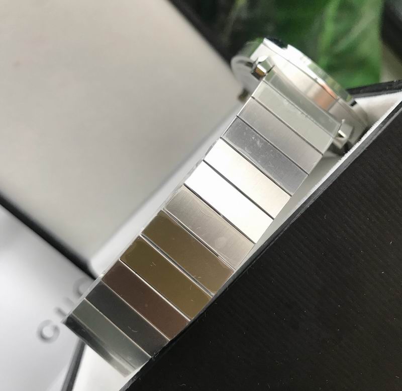 Gucci 40mm 42 (4)