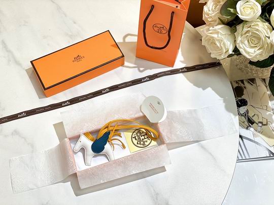 HERMES keyring 04lyh28 (31)