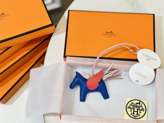 HERMES keyring 04lyh29 (2)