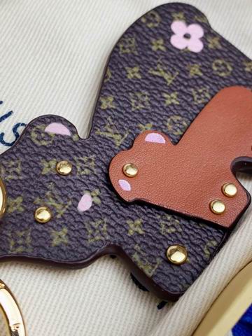 LV keyring 小熊 (7)