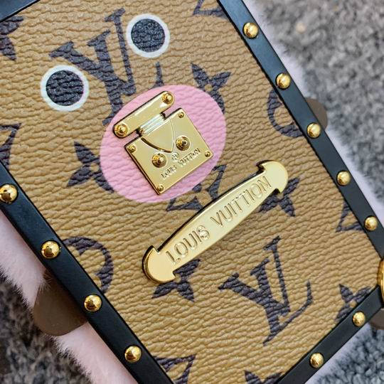 LV keyring 黄花小熊 (3)