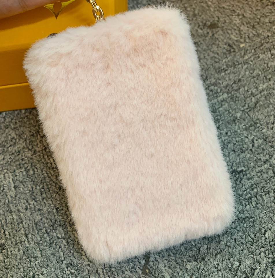 LV keyring 黄花小熊 (6)