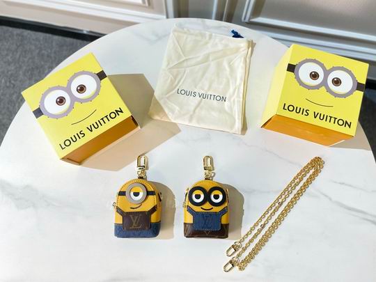 LV keyring 04lyh114 (1)