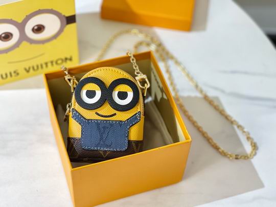 LV keyring 04lyh114 (4)