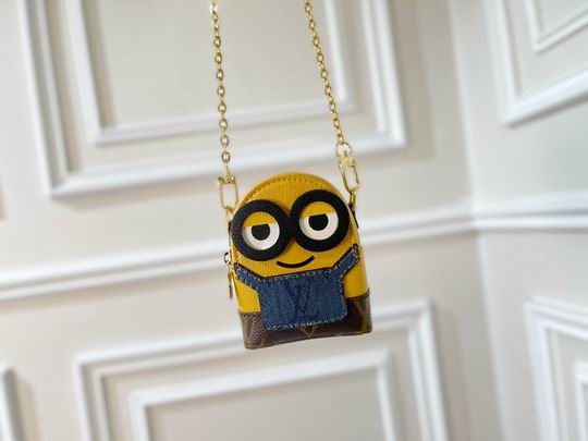 LV keyring 04lyh114 (7)