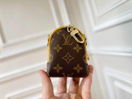 LV keyring 04lyh114 (9)