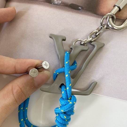 LV keyring 04lyh338 (5)