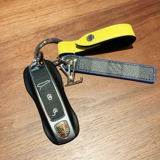 LV keyring 04lyh344  (9)