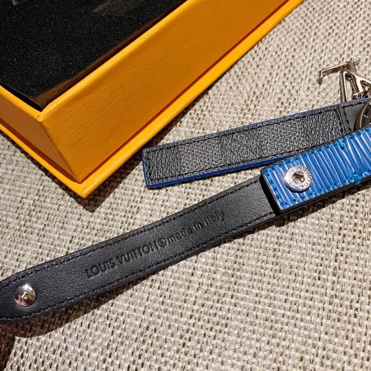 LV keyring 04lyh345 (18)