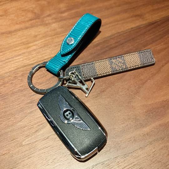 LV keyring 04lyh345 (7)