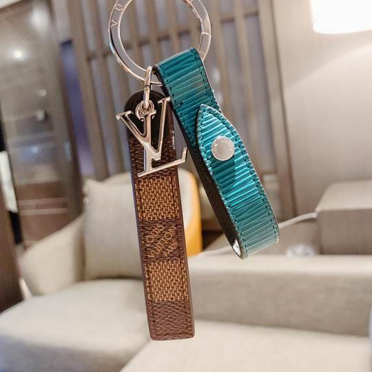 LV keyring 04lyh345 (8)