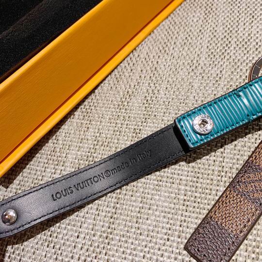 LV keyring 04lyh345 (9)
