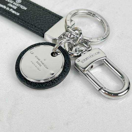 LV keyring 04lyh346 (7)