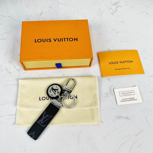 LV keyring 04lyh347 (13)