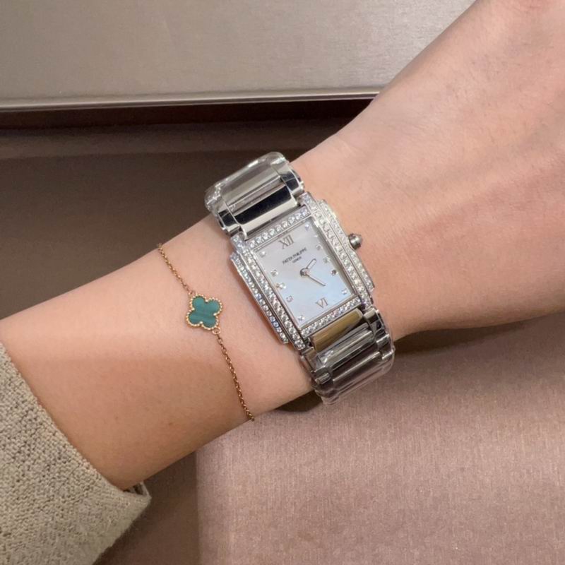 Patek Philippe 26.3mm 50 (10)