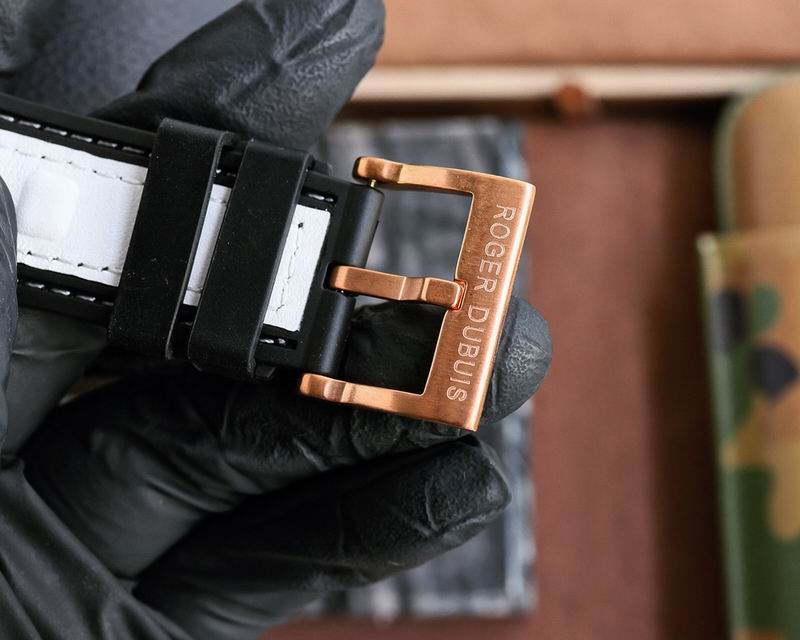 Roger Dubuis 46mm 21 (4)