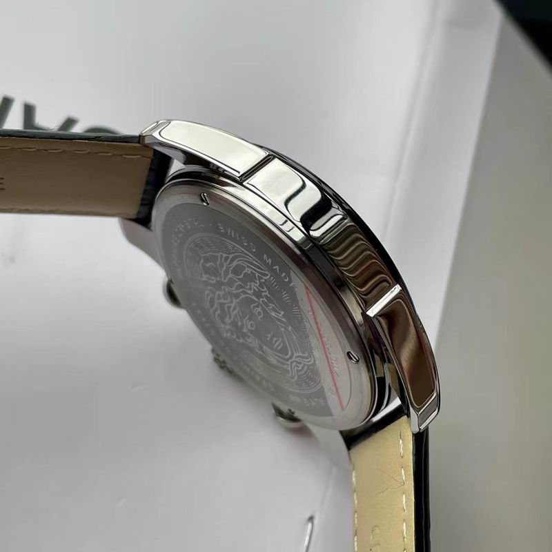 Versace 44mm 49 (37)