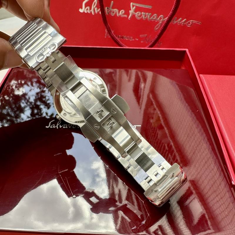 Ferragamo 41mm 50 (10)