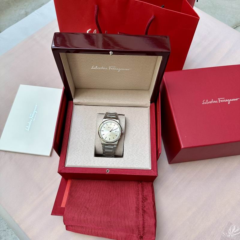 Ferragamo 41mm 50 (9)