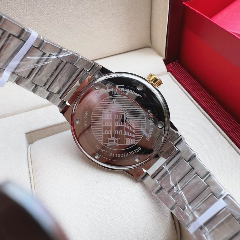 Ferragamo 43mm 24 (65)