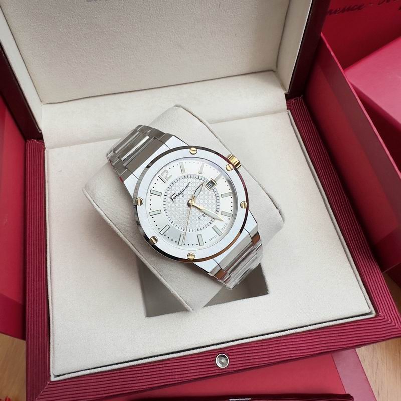 Ferragamo 43mm 24 (71)