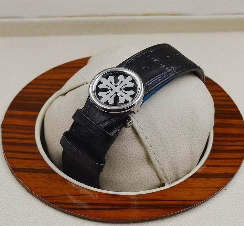 Patek Philippe 44mm 09 (1)