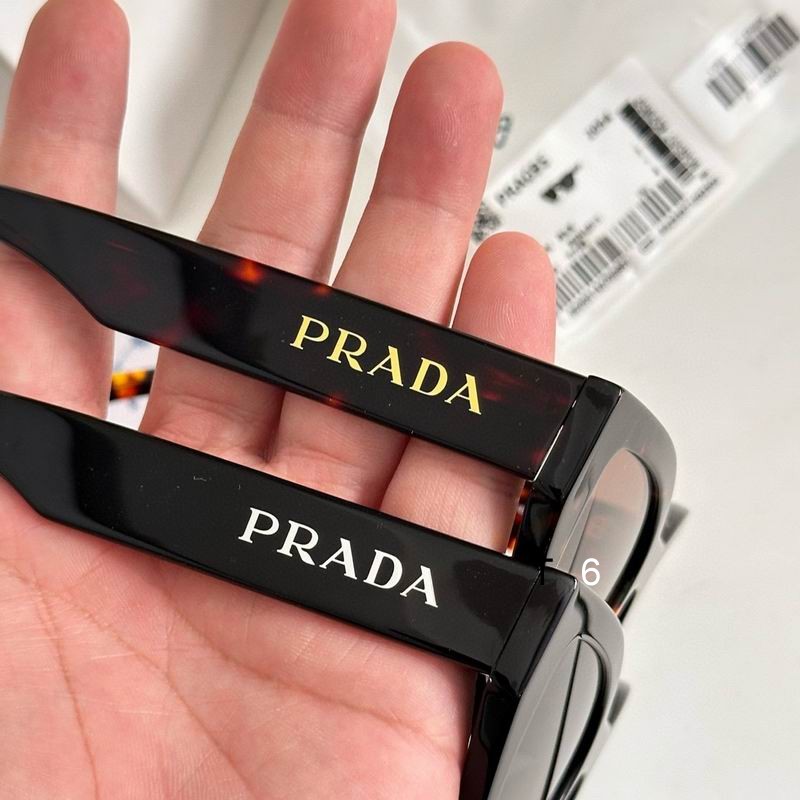 Prada PRA09S 53 18-145 e06