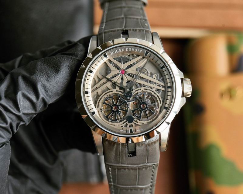 Roger Dubuis 46mm 09 (1)