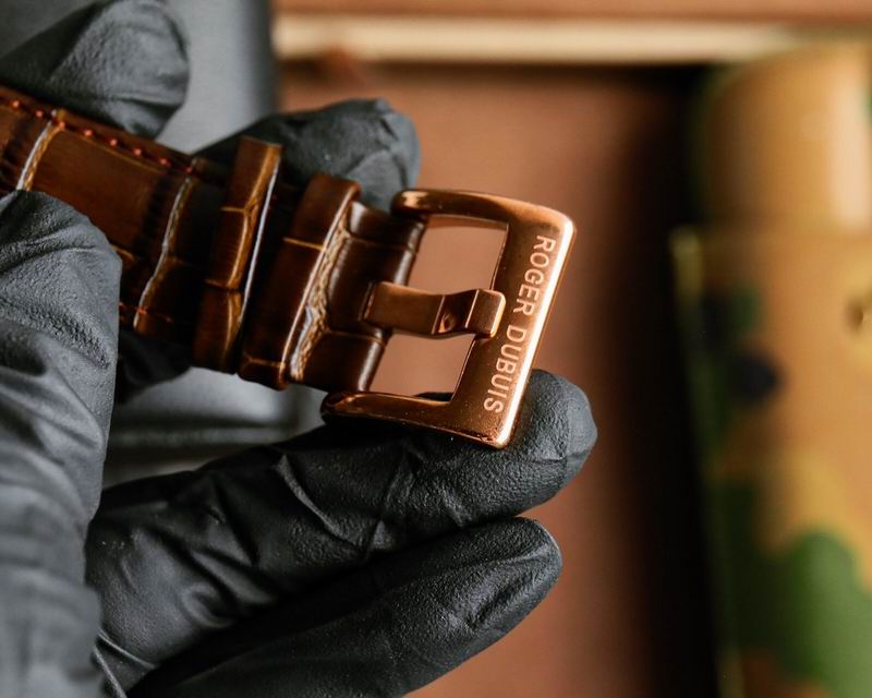 Roger Dubuis 46mm 09 (12)