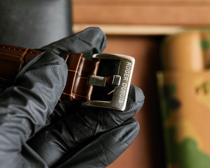 Roger Dubuis 46mm 09 (2)