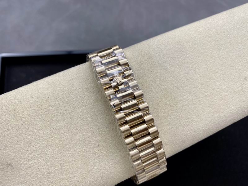 Rolex 36mm 07-Day Date (23)