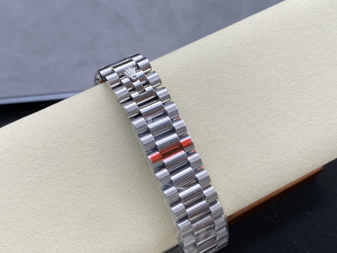 Rolex 36mm 46-day date (1)