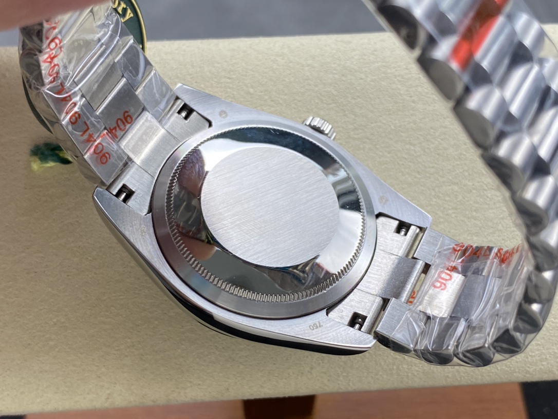 Rolex 36mm 46-day date (2)