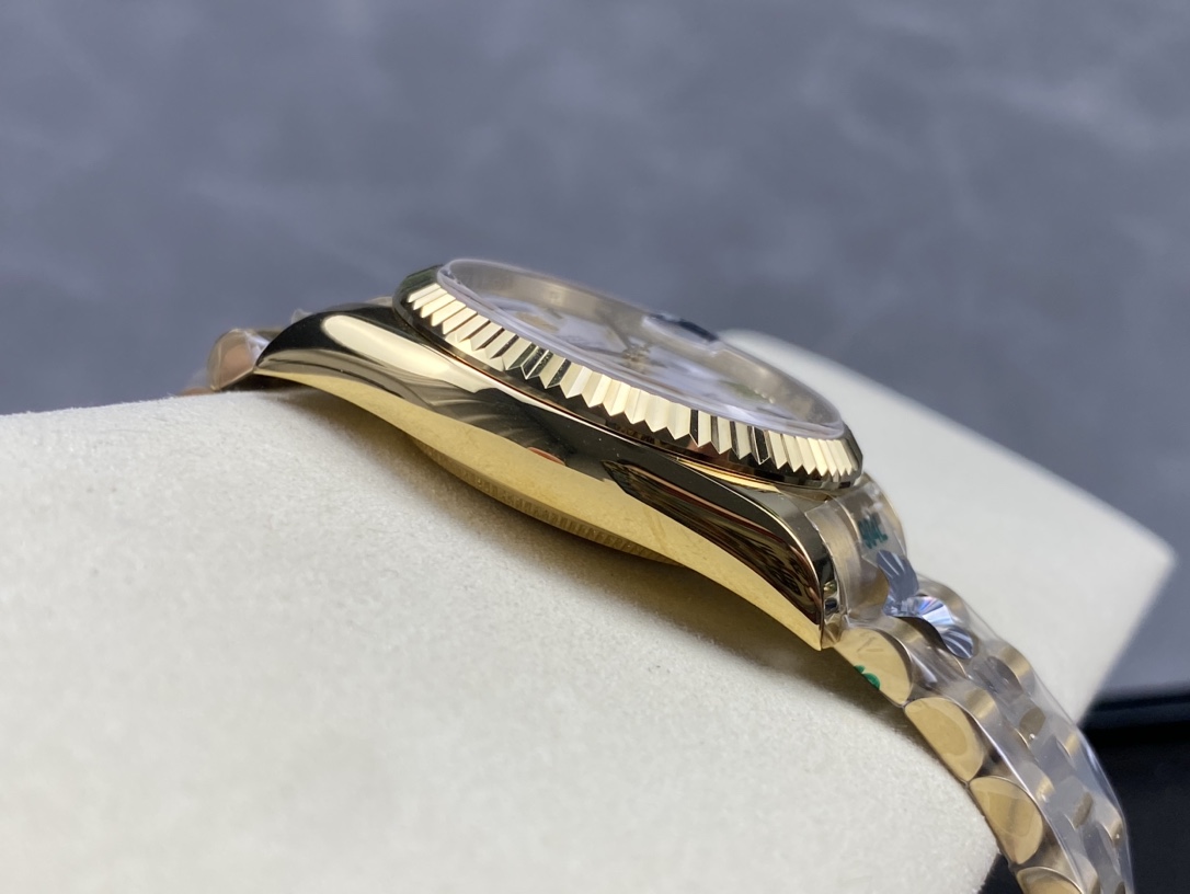 Rolex 36mm 47-day date (31)