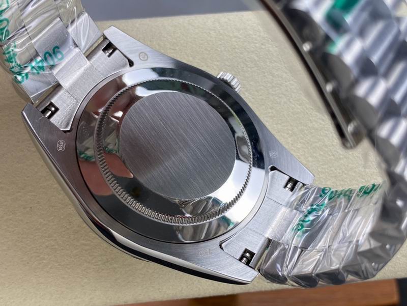 Rolex 40mm 16-Day date (11)