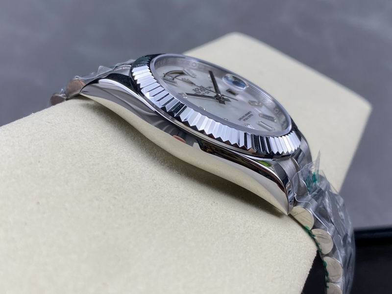 Rolex 40mm 16-Day date (13)